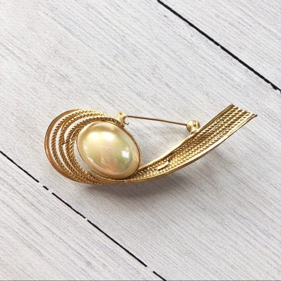 Trio of Golden Pearl Fashion Dress Pins Brooches - Picture 4 of 10